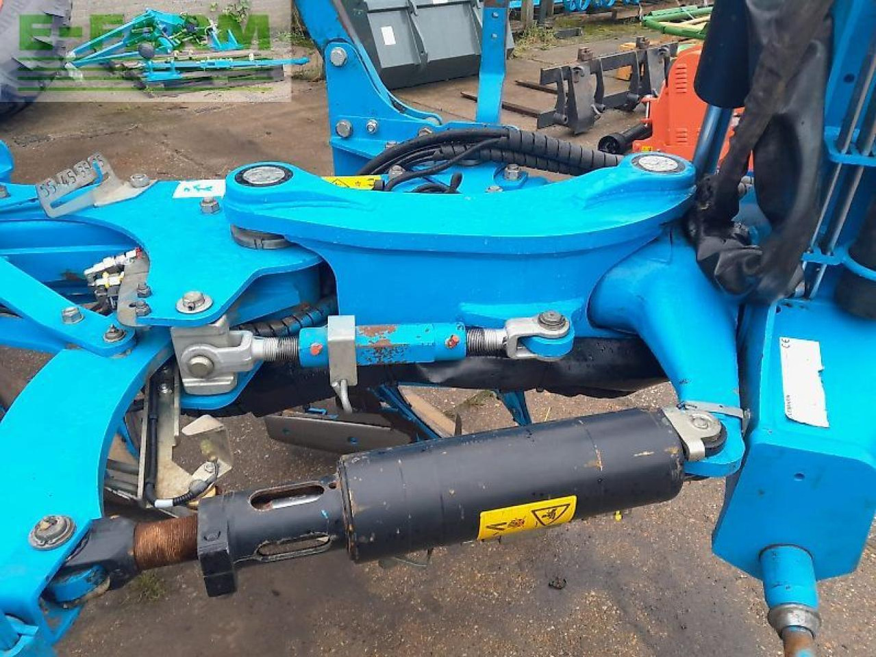 Lemken juwel 8 v 5 n100 - Charrue: photos 3 Lemken juwel 8 v 5 n100 - Charrue: photos 3
