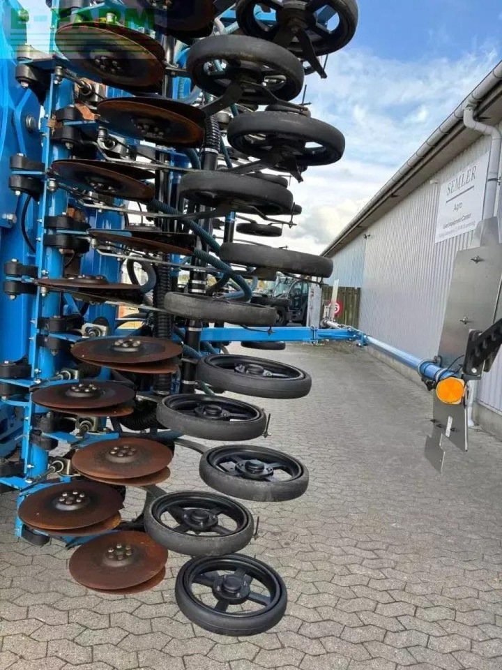 Lemken solitair 9/600 k hd - Semoir monograine: photos 3 Lemken solitair 9/600 k hd - Semoir monograine: photos 3