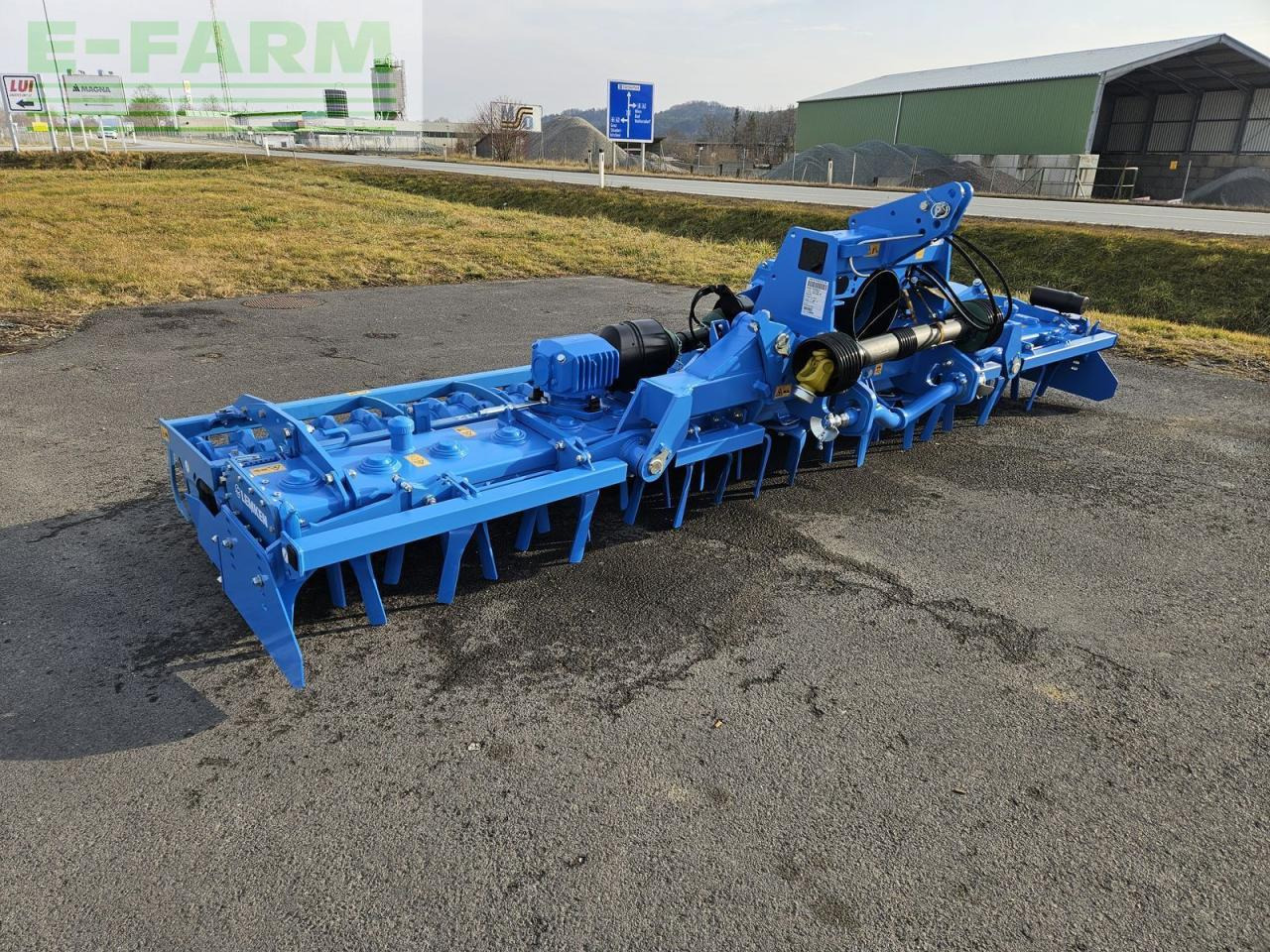 Lemken zirkon 12/500 k - Cover crop: photos 3 Lemken zirkon 12/500 k - Cover crop: photos 3