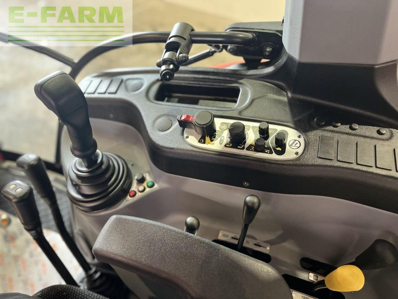 Tracteur agricole Lindner lintrac 75 ls: photos 10 Tracteur agricole Lindner lintrac 75 ls: photos 10