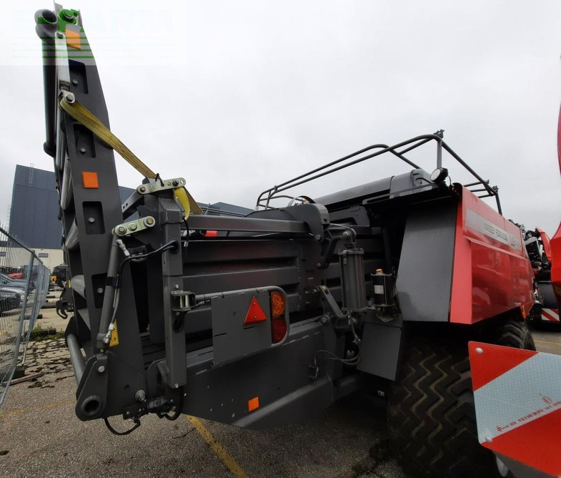 Presse à balles cubiques Massey Ferguson 2234xdtc: photos 6 Presse à balles cubiques Massey Ferguson 2234xdtc: photos 6