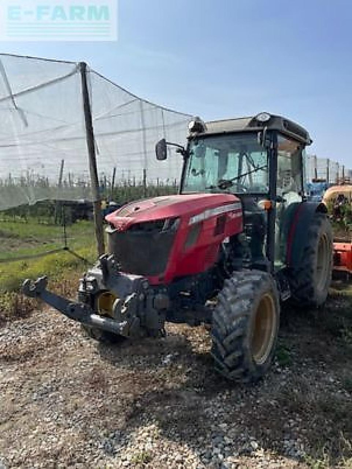 Massey Ferguson 3710 f - Tracteur agricole: photos 1 Massey Ferguson 3710 f - Tracteur agricole: photos 1
