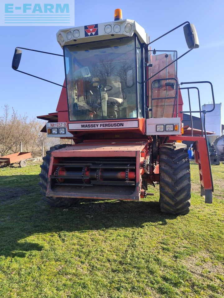 Massey Ferguson 38 - Moissonneuse-batteuse: photos 2 Massey Ferguson 38 - Moissonneuse-batteuse: photos 2