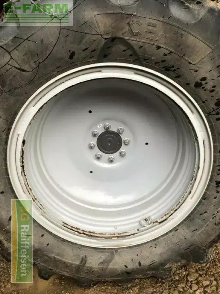 Massey Ferguson 5709 m - Tracteur agricole: photos 3 Massey Ferguson 5709 m - Tracteur agricole: photos 3