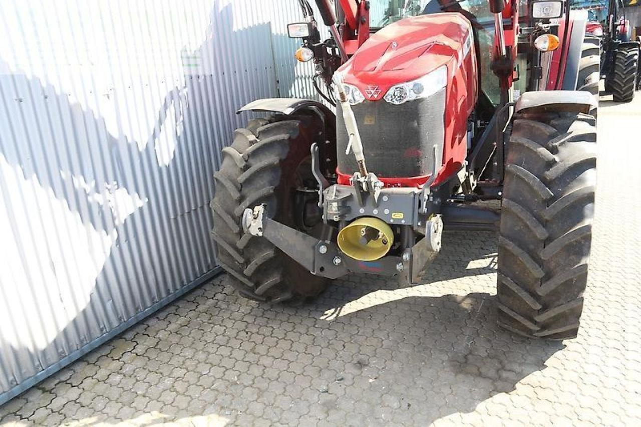 Massey Ferguson 5711 - Tracteur agricole: photos 3 Massey Ferguson 5711 - Tracteur agricole: photos 3
