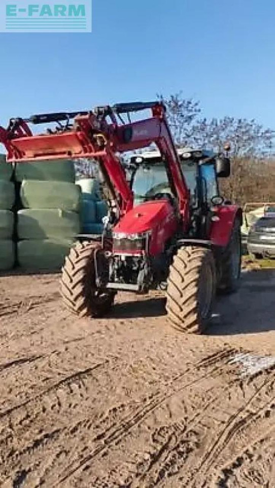 Massey Ferguson 5713 sl - Tracteur agricole: photos 1 Massey Ferguson 5713 sl - Tracteur agricole: photos 1