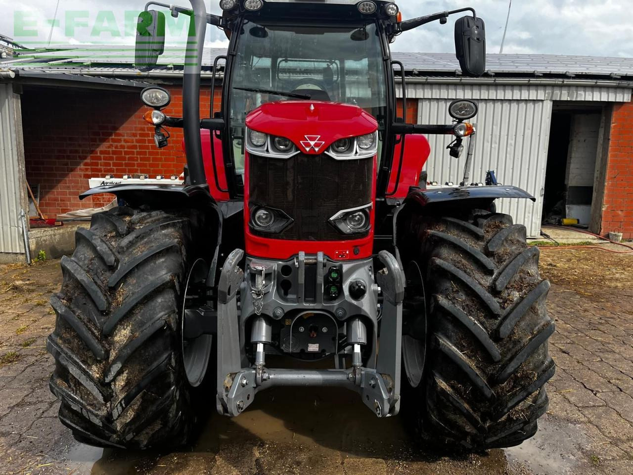 Massey Ferguson 6718S Dyna-VT - Tracteur agricole: photos 2 Massey Ferguson 6718S Dyna-VT - Tracteur agricole: photos 2