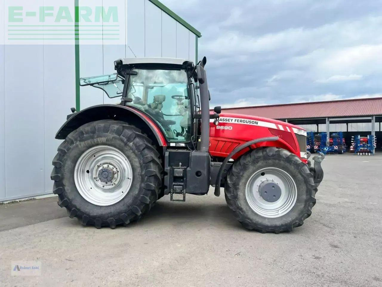 Massey Ferguson 8690 - Tracteur agricole: photos 4 Massey Ferguson 8690 - Tracteur agricole: photos 4