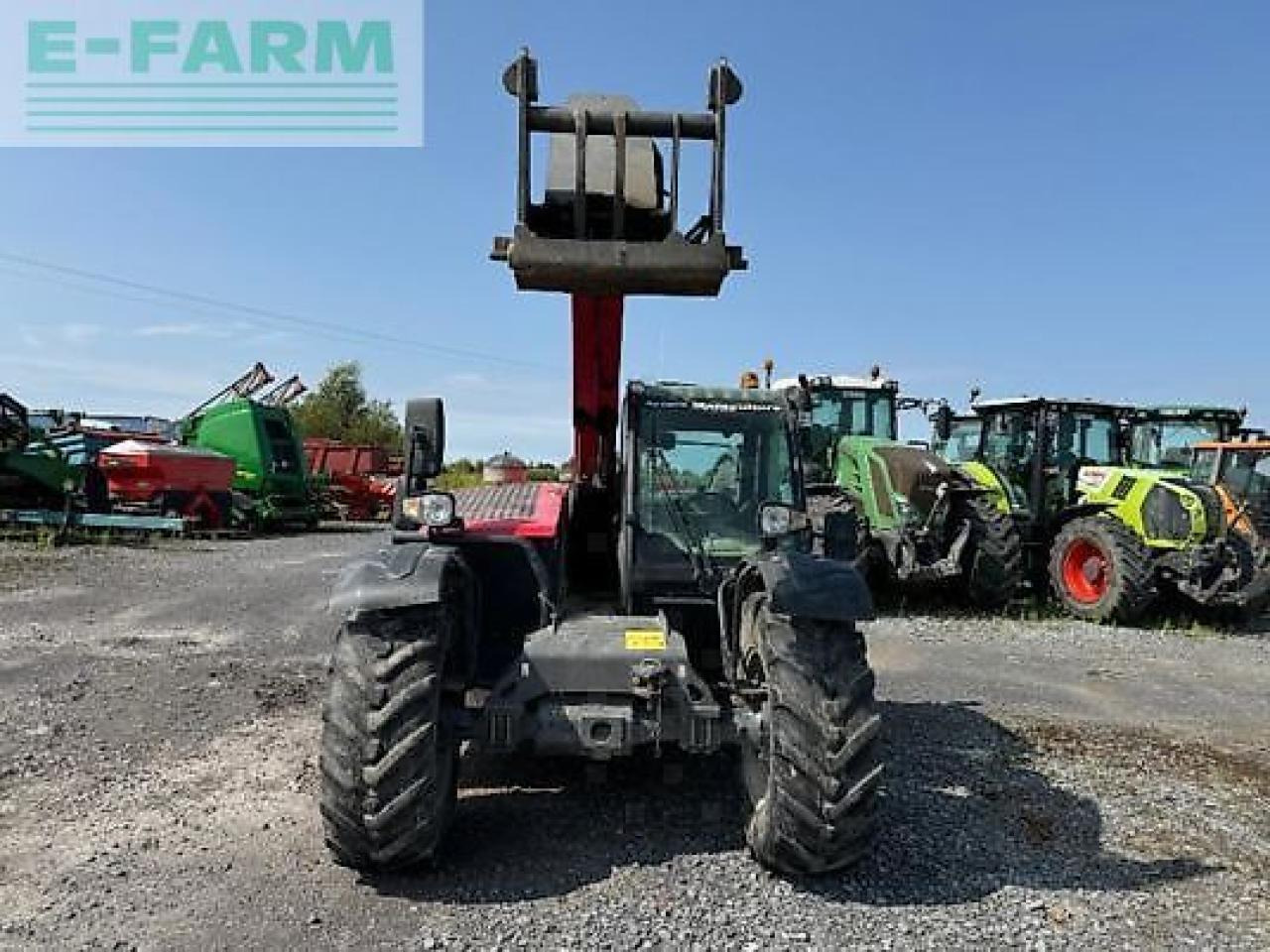 Massey Ferguson 9305 xtra - Chariot télescopique: photos 2 Massey Ferguson 9305 xtra - Chariot télescopique: photos 2