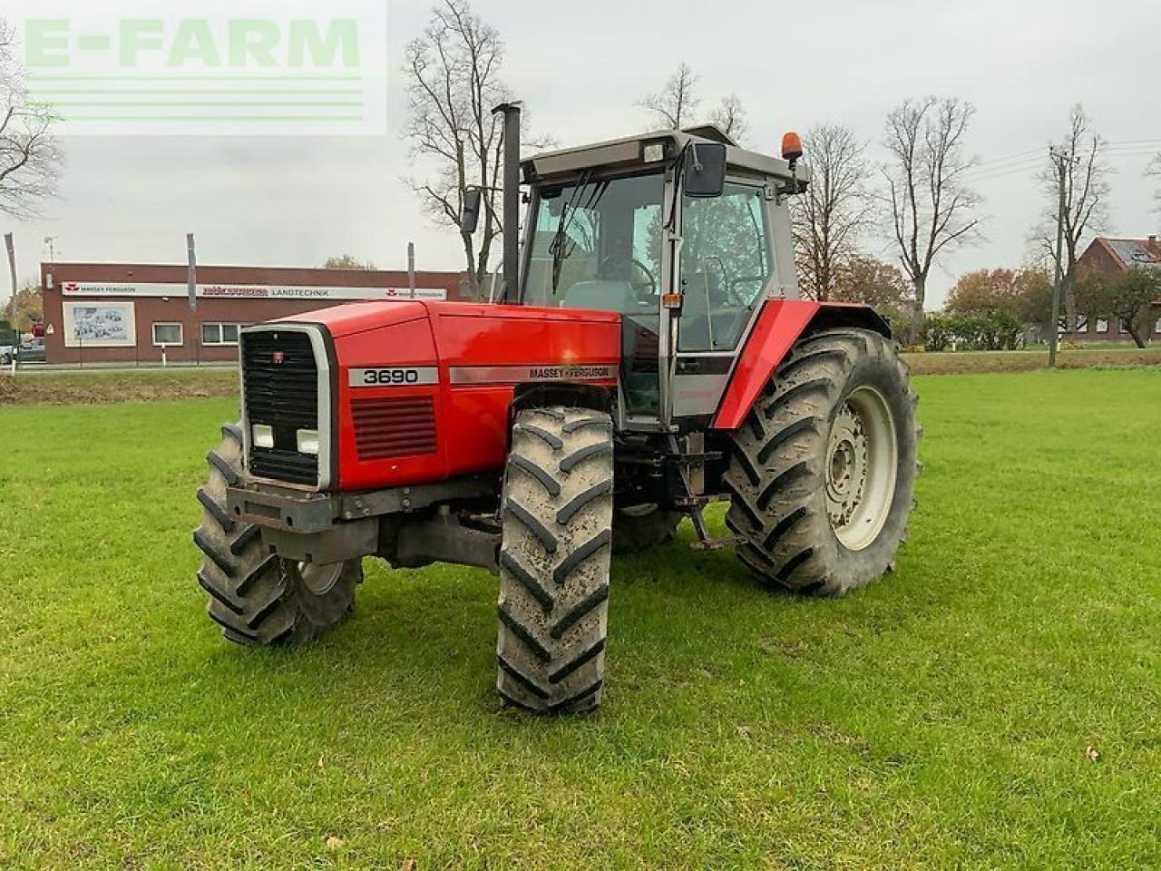 Massey Ferguson mf 3690 - Tracteur agricole: photos 3 Massey Ferguson mf 3690 - Tracteur agricole: photos 3