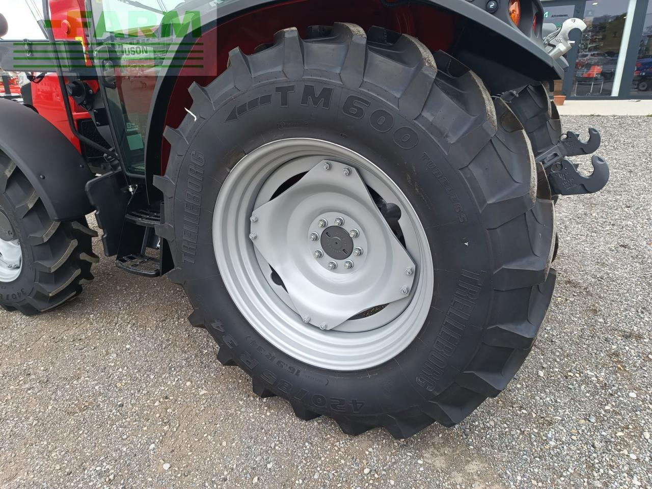 Tracteur agricole Massey Ferguson mf 4708 m kabine: photos 13