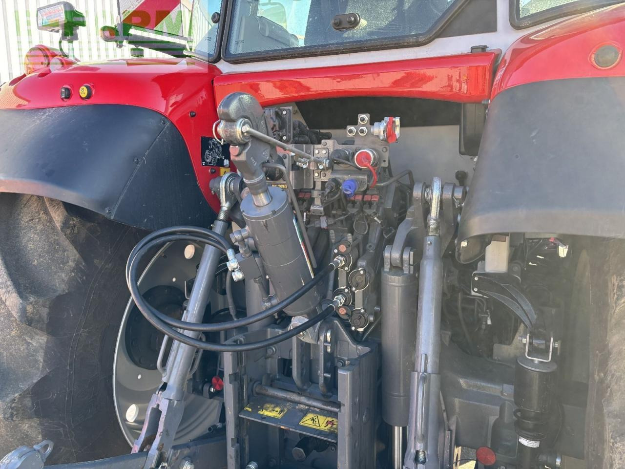 Tracteur agricole Massey Ferguson mf 6s.180: photos 12