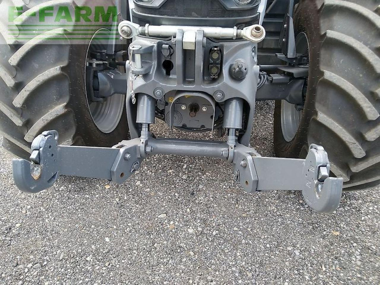 Massey Ferguson mf 6s.180 dyna-vt exclusive Exclusive - Tracteur agricole: photos 3 Massey Ferguson mf 6s.180 dyna-vt exclusive Exclusive - Tracteur agricole: photos 3