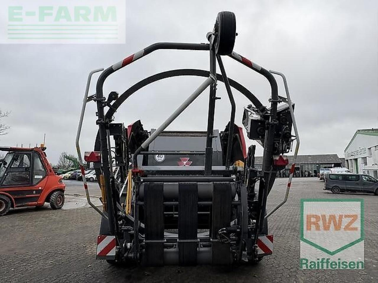 Massey Ferguson rb 3130f - Presse à balles cubiques: photos 3 Massey Ferguson rb 3130f - Presse à balles cubiques: photos 3