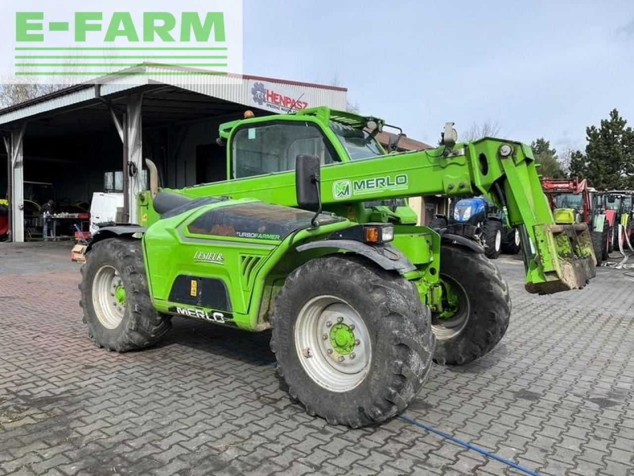 Merlo tf 38.7 cs-120 turbofarmer - Chariot télescopique: photos 4 Merlo tf 38.7 cs-120 turbofarmer - Chariot télescopique: photos 4