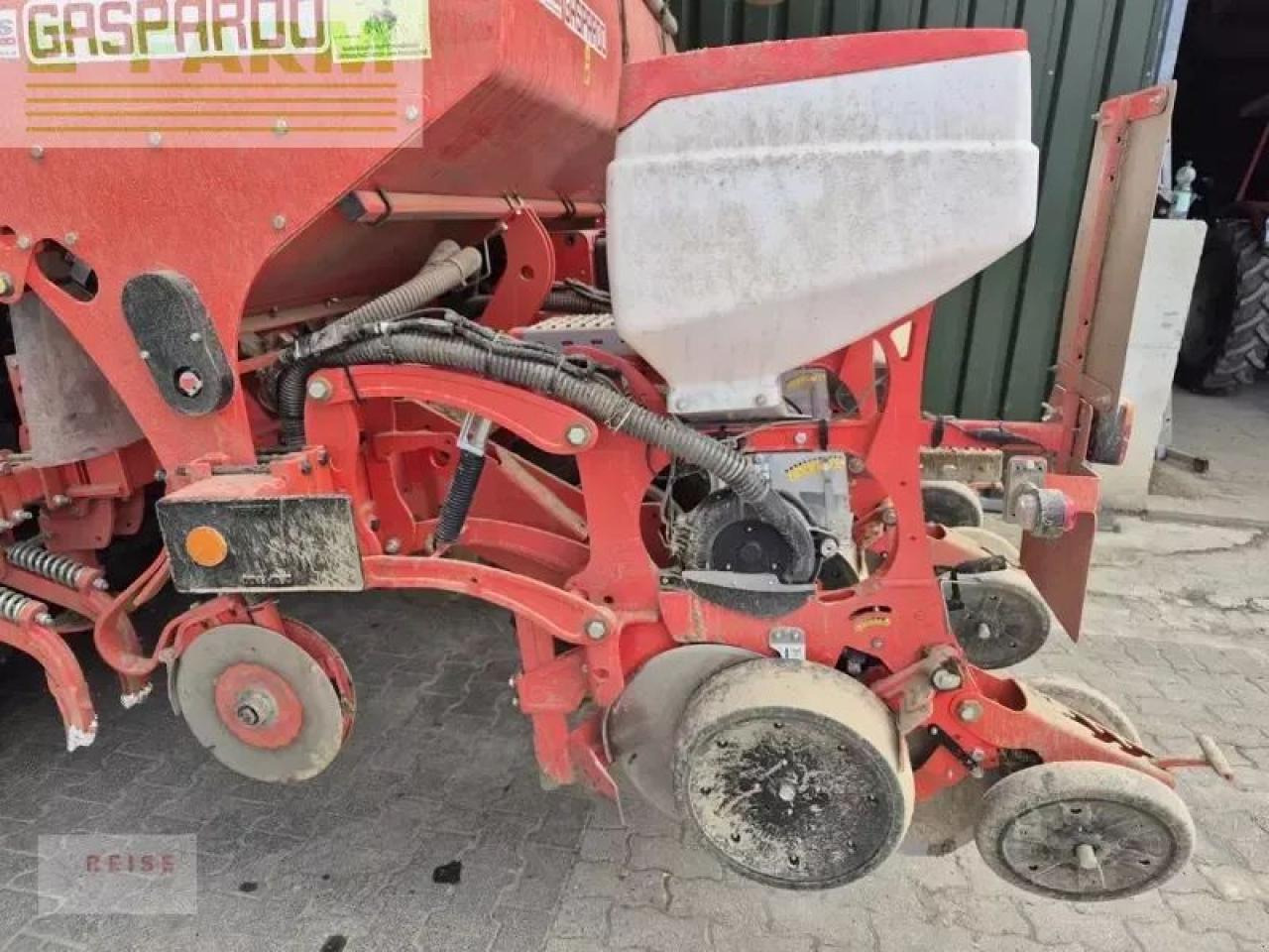 Mustang mirka ist 8 rows - Semoir monograine: photos 2 Mustang mirka ist 8 rows - Semoir monograine: photos 2