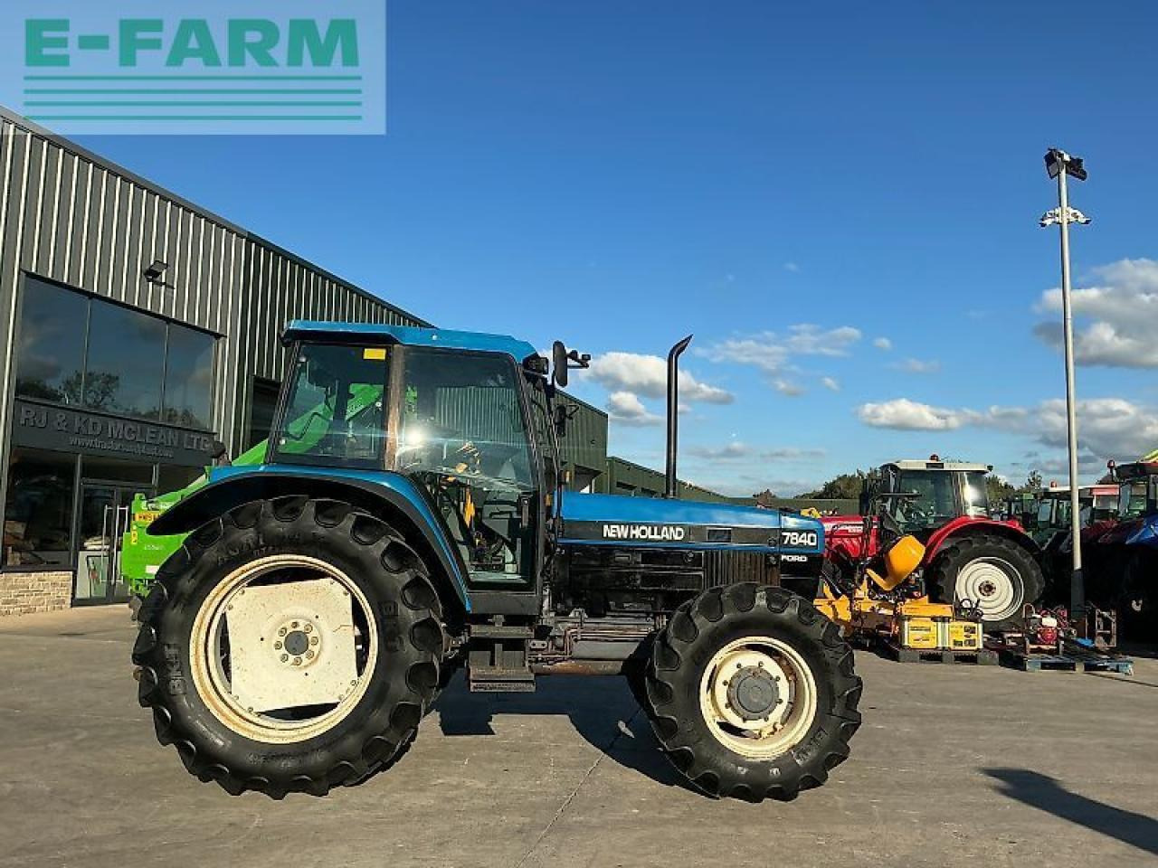 New Holland 7840 sle tractor (st24087) - Tracteur agricole: photos 1 New Holland 7840 sle tractor (st24087) - Tracteur agricole: photos 1