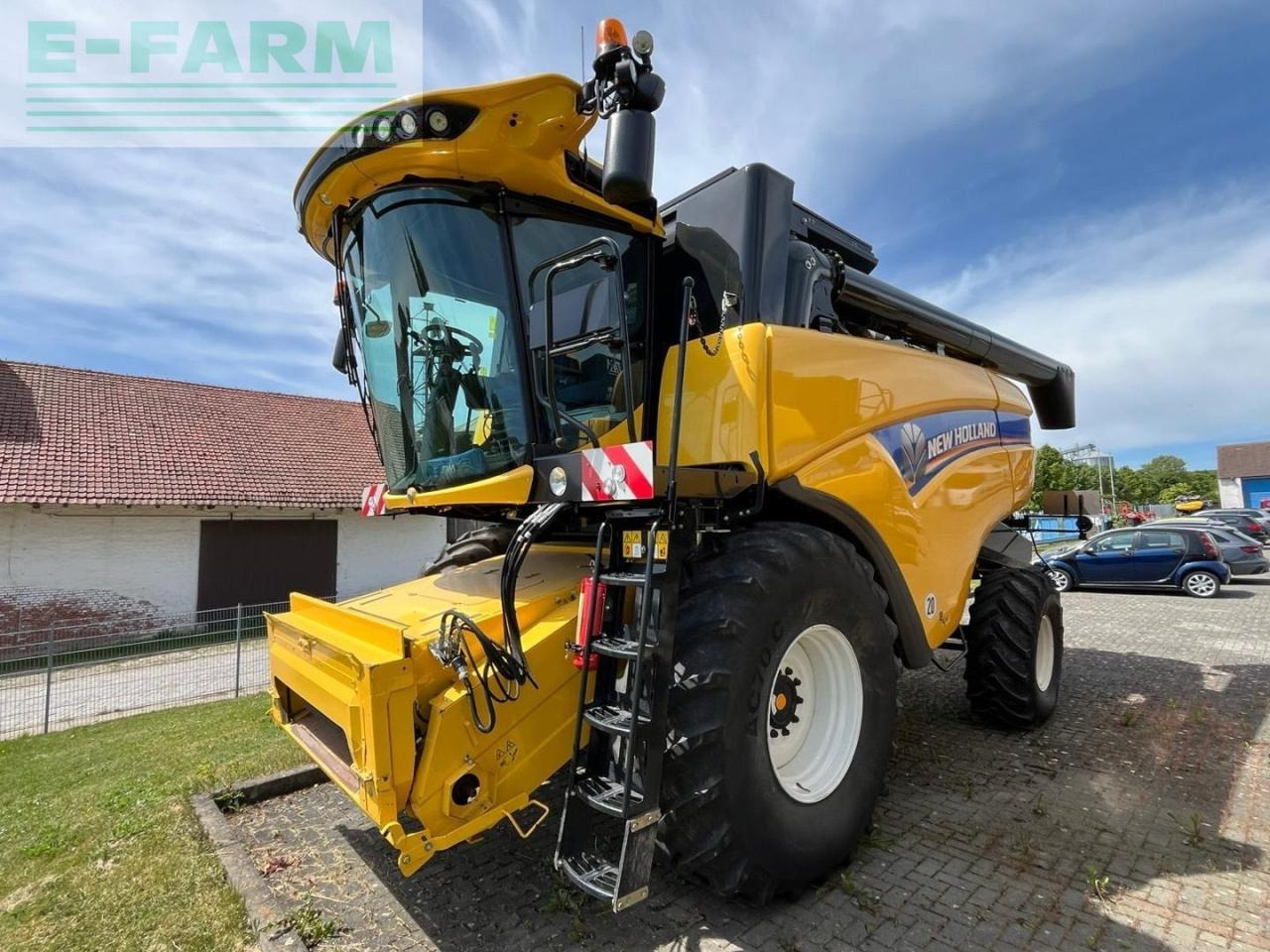 New Holland CX 6.90 - Moissonneuse-batteuse: photos 2 New Holland CX 6.90 - Moissonneuse-batteuse: photos 2