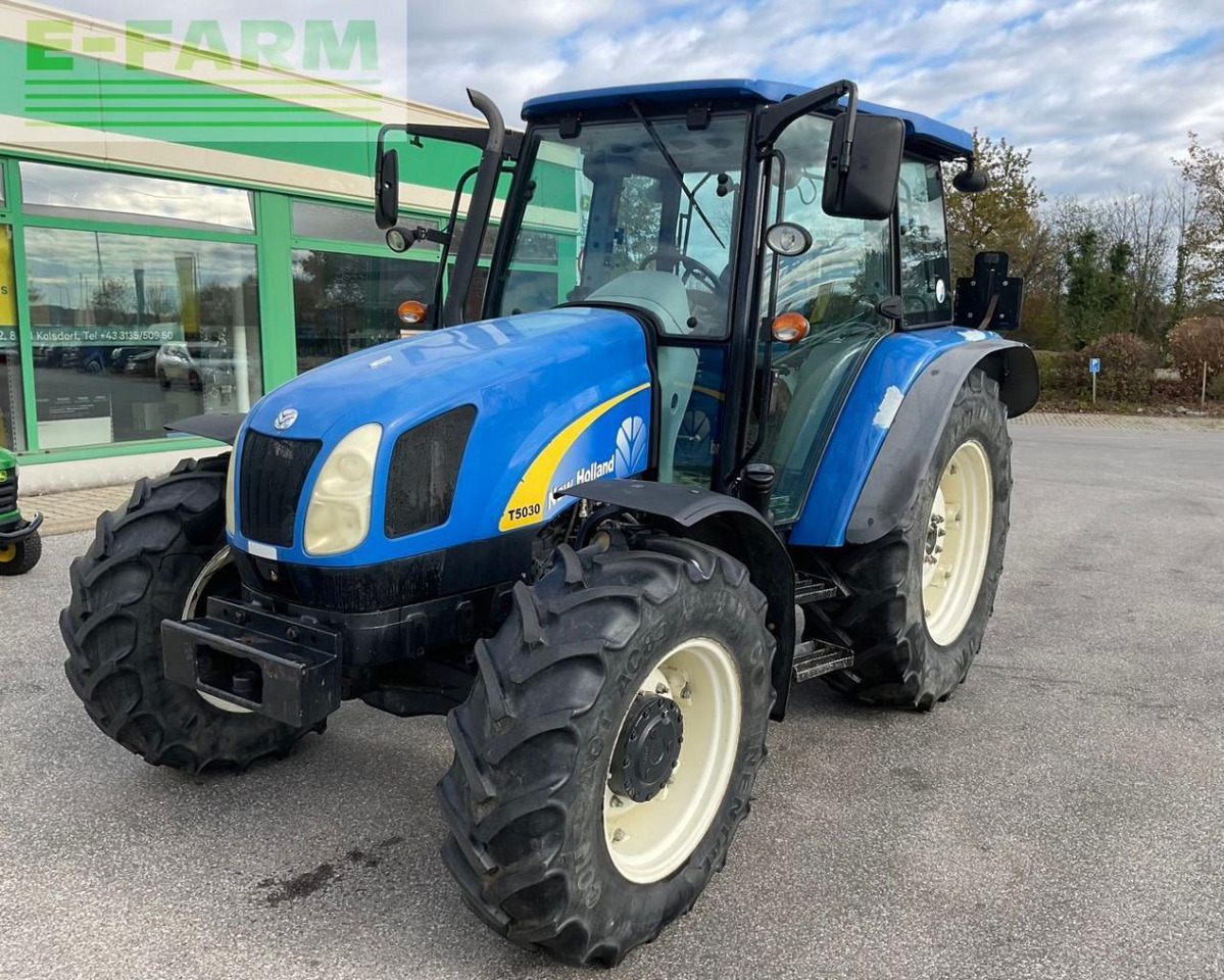 New Holland T 5030 - Tracteur agricole: photos 1 New Holland T 5030 - Tracteur agricole: photos 1