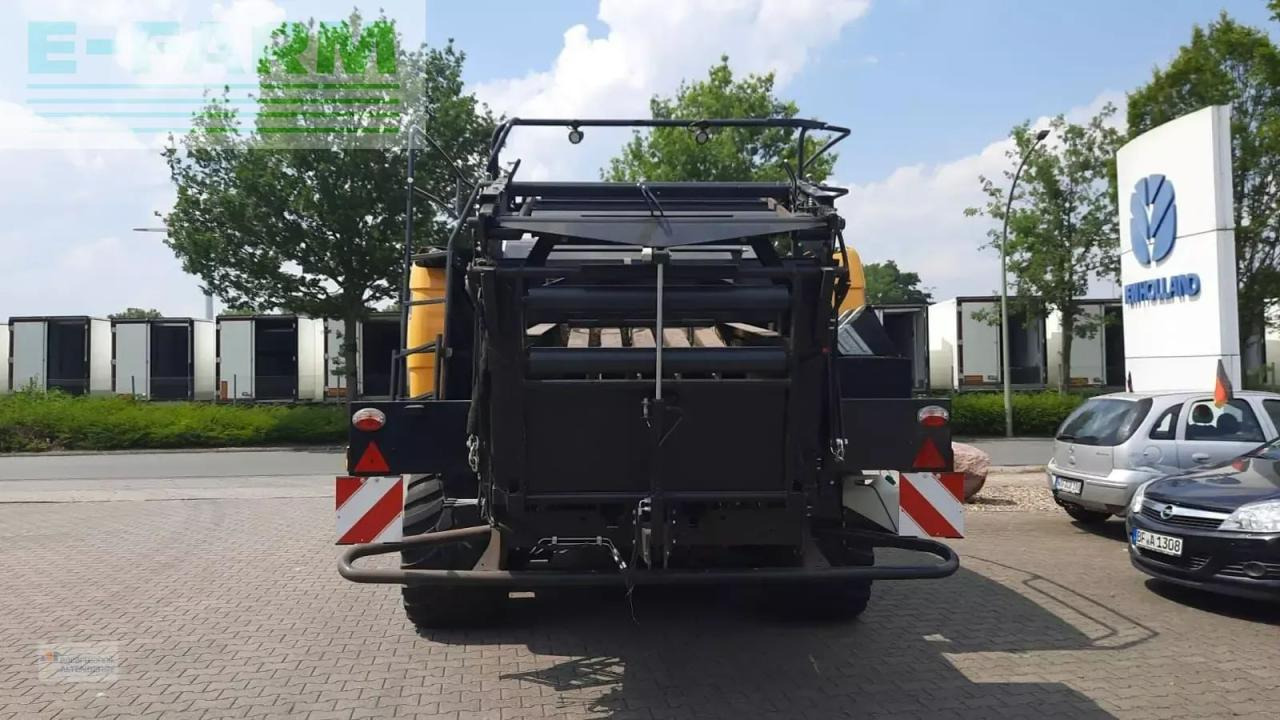 New Holland bb 1270 rc loopmaster / bb1270 - Presse à balles cubiques: photos 5 New Holland bb 1270 rc loopmaster / bb1270 - Presse à balles cubiques: photos 5