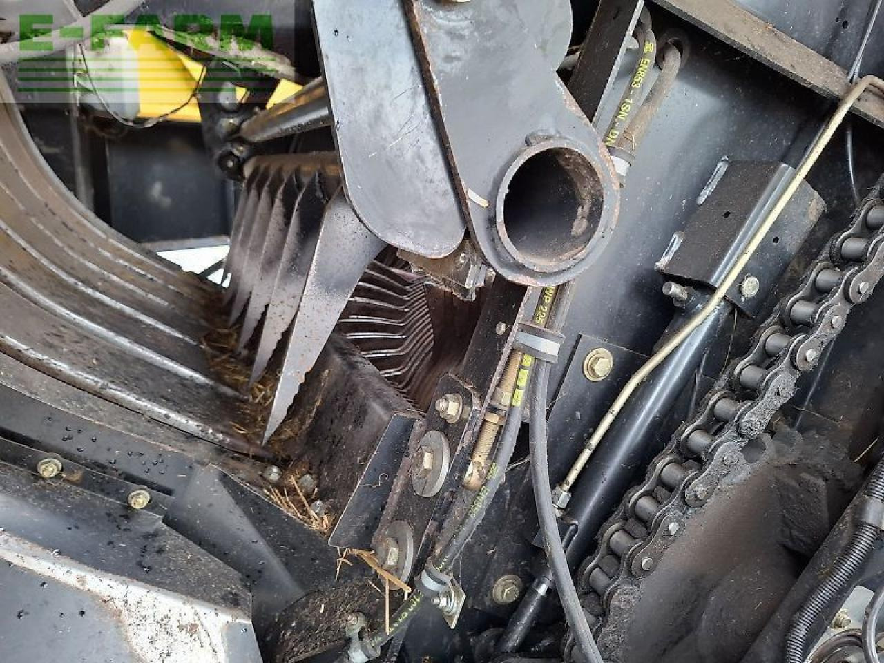 Presse à balles cubiques New Holland bb 9070: photos 16