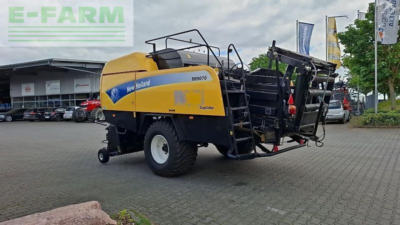 New Holland bb 9070 - Presse à balles cubiques: photos 3 New Holland bb 9070 - Presse à balles cubiques: photos 3