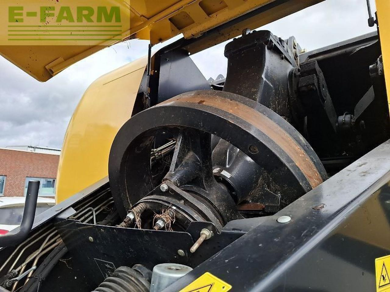 Presse à balles cubiques New Holland bb 9070: photos 13