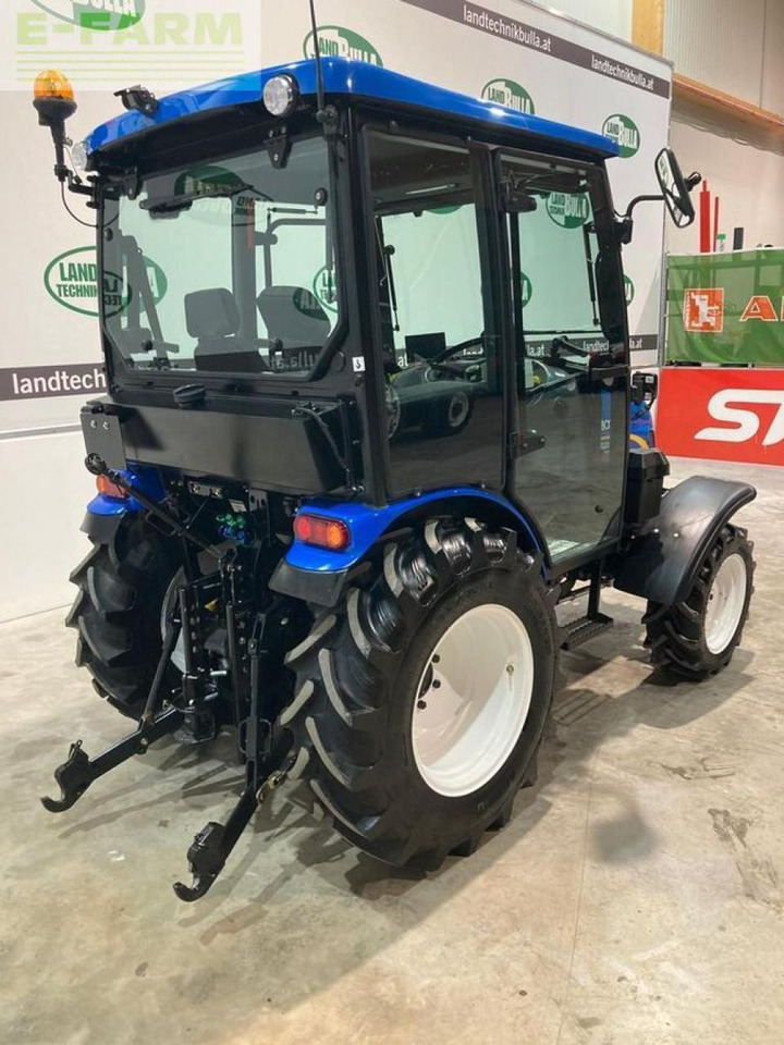 New Holland boomer 50 - Tracteur agricole: photos 3 New Holland boomer 50 - Tracteur agricole: photos 3