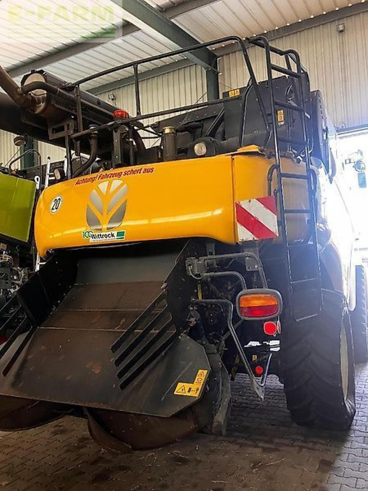 Moissonneuse-batteuse New Holland cr 8.80: photos 31 Moissonneuse-batteuse New Holland cr 8.80: photos 31