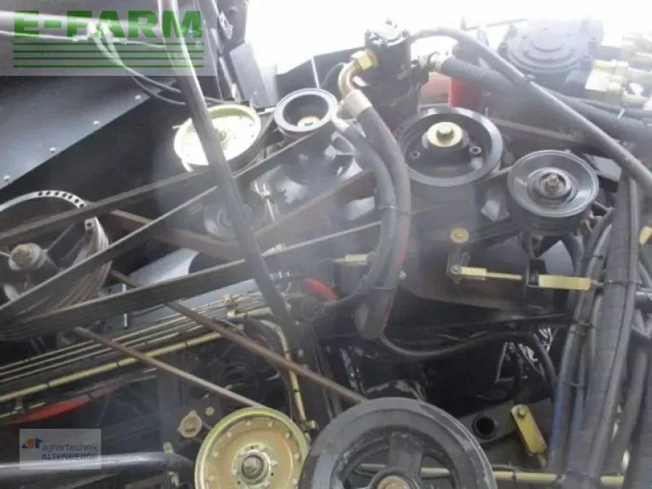 New Holland cr 9060 / cr9060 - Moissonneuse-batteuse: photos 5 New Holland cr 9060 / cr9060 - Moissonneuse-batteuse: photos 5