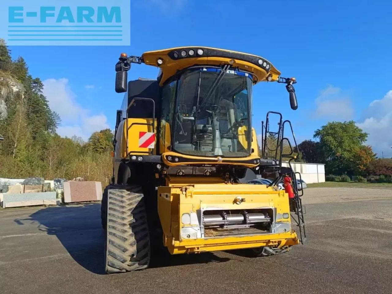 New Holland cr9.90 smart trax - Moissonneuse-batteuse: photos 4 New Holland cr9.90 smart trax - Moissonneuse-batteuse: photos 4