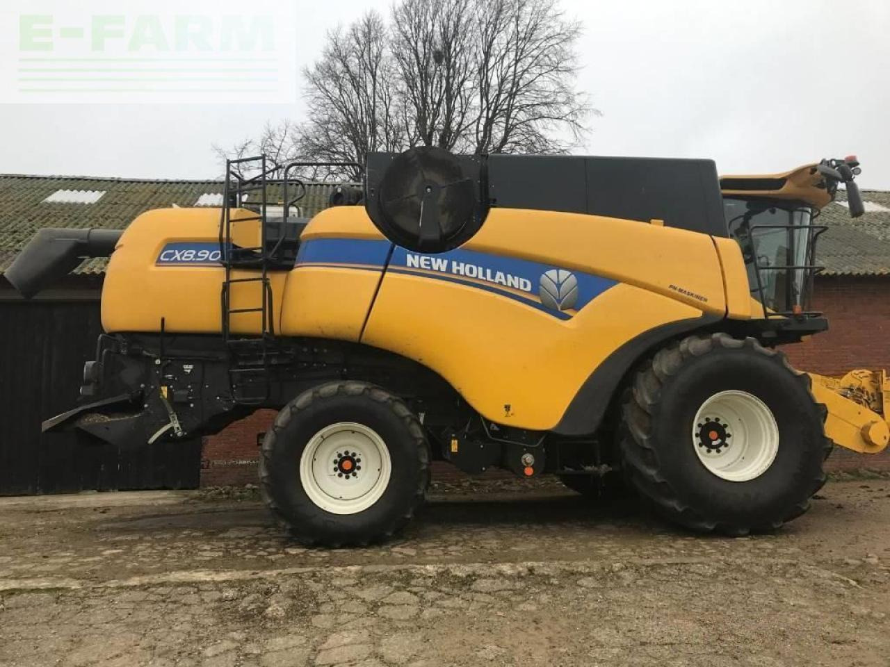 New Holland cx 8.90 slh - Moissonneuse-batteuse: photos 2 New Holland cx 8.90 slh - Moissonneuse-batteuse: photos 2