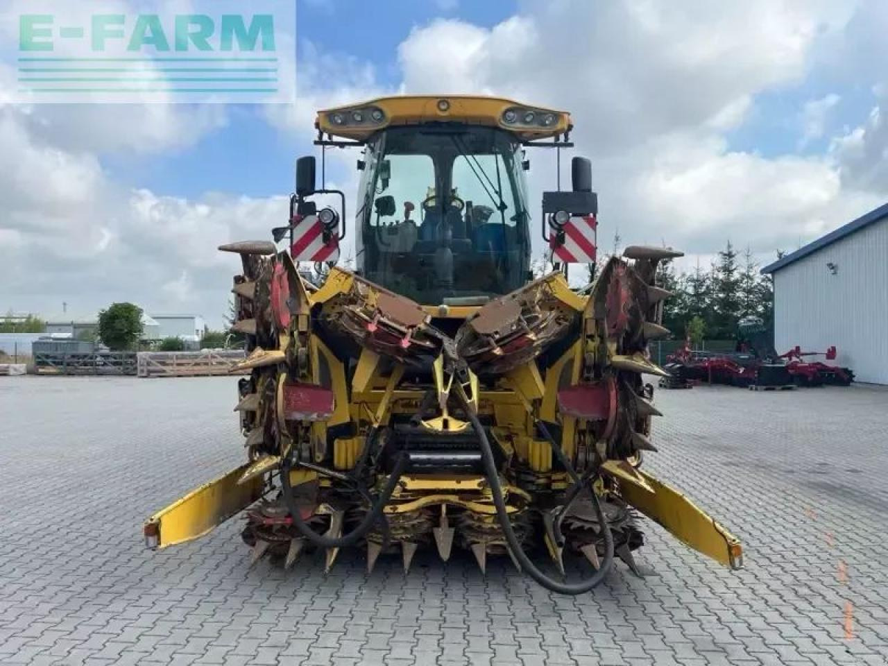 New Holland fr 9060 - Ensileuse: photos 2 New Holland fr 9060 - Ensileuse: photos 2