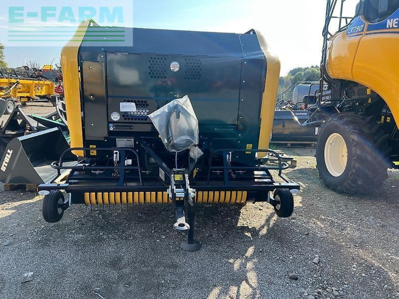 New Holland roll-bar 125 rotor cutter - Presse à balles cubiques: photos 2 New Holland roll-bar 125 rotor cutter - Presse à balles cubiques: photos 2