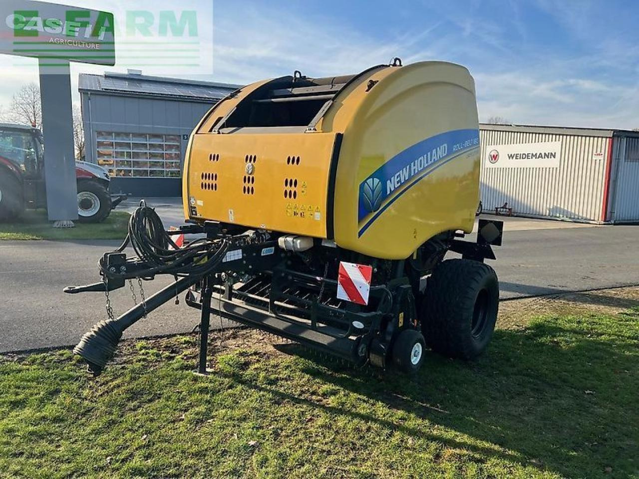 New Holland roll belt 180 cropcutter - Presse à balles cubiques: photos 2 New Holland roll belt 180 cropcutter - Presse à balles cubiques: photos 2