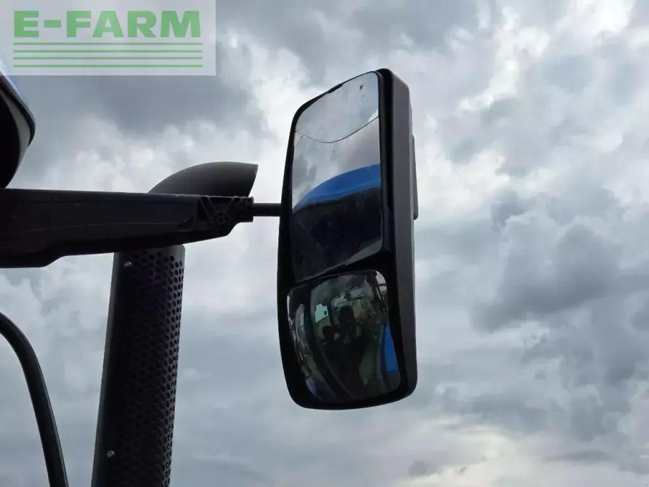 New Holland t.6 155 dc - Tracteur agricole: photos 4 New Holland t.6 155 dc - Tracteur agricole: photos 4