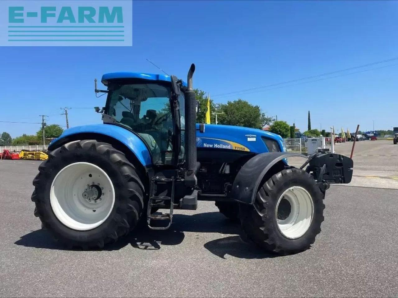 New Holland t 7050 - Tracteur agricole: photos 5 New Holland t 7050 - Tracteur agricole: photos 5