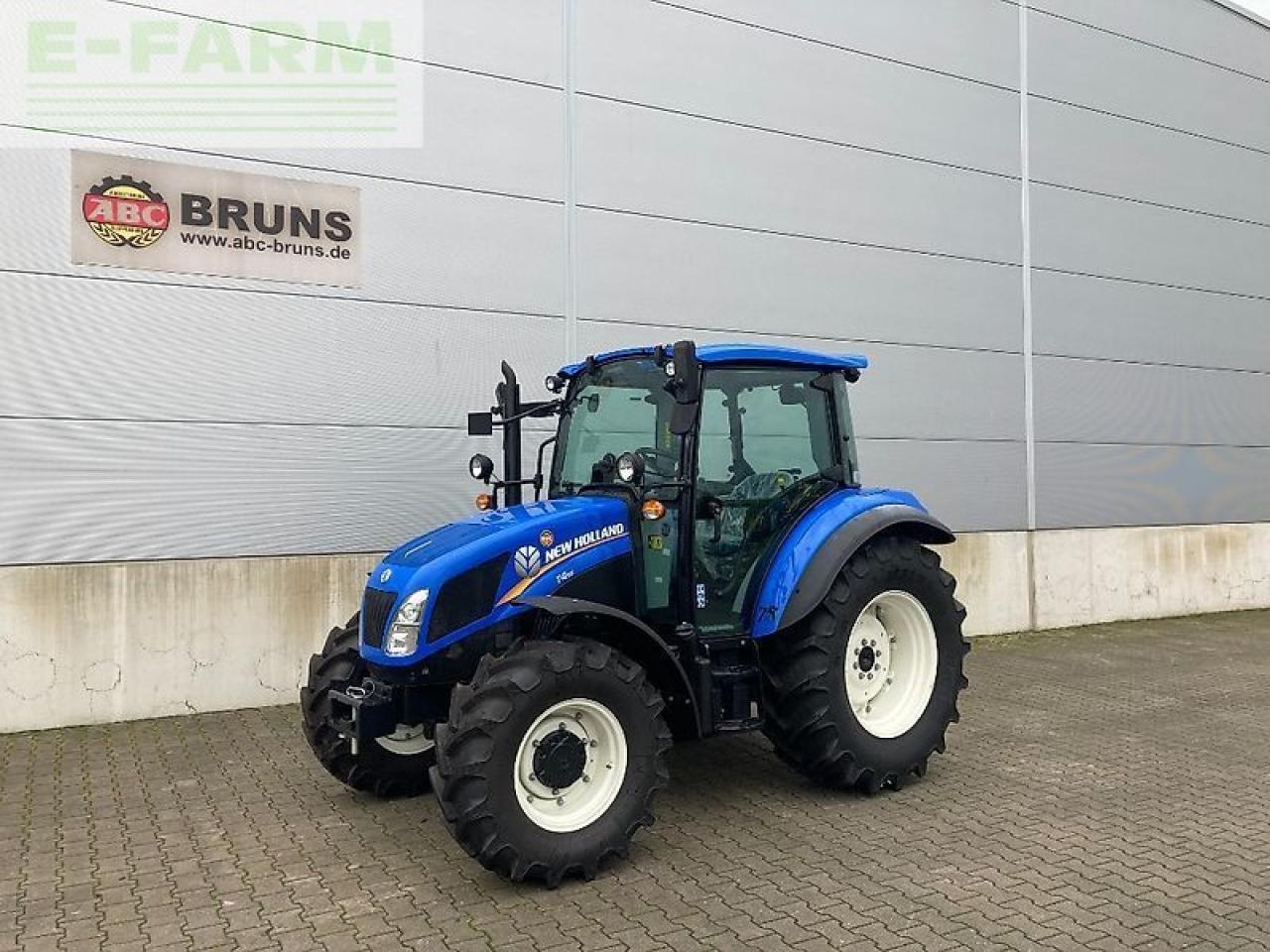 New Holland t4.55 cab my19 - Tracteur agricole: photos 1 New Holland t4.55 cab my19 - Tracteur agricole: photos 1
