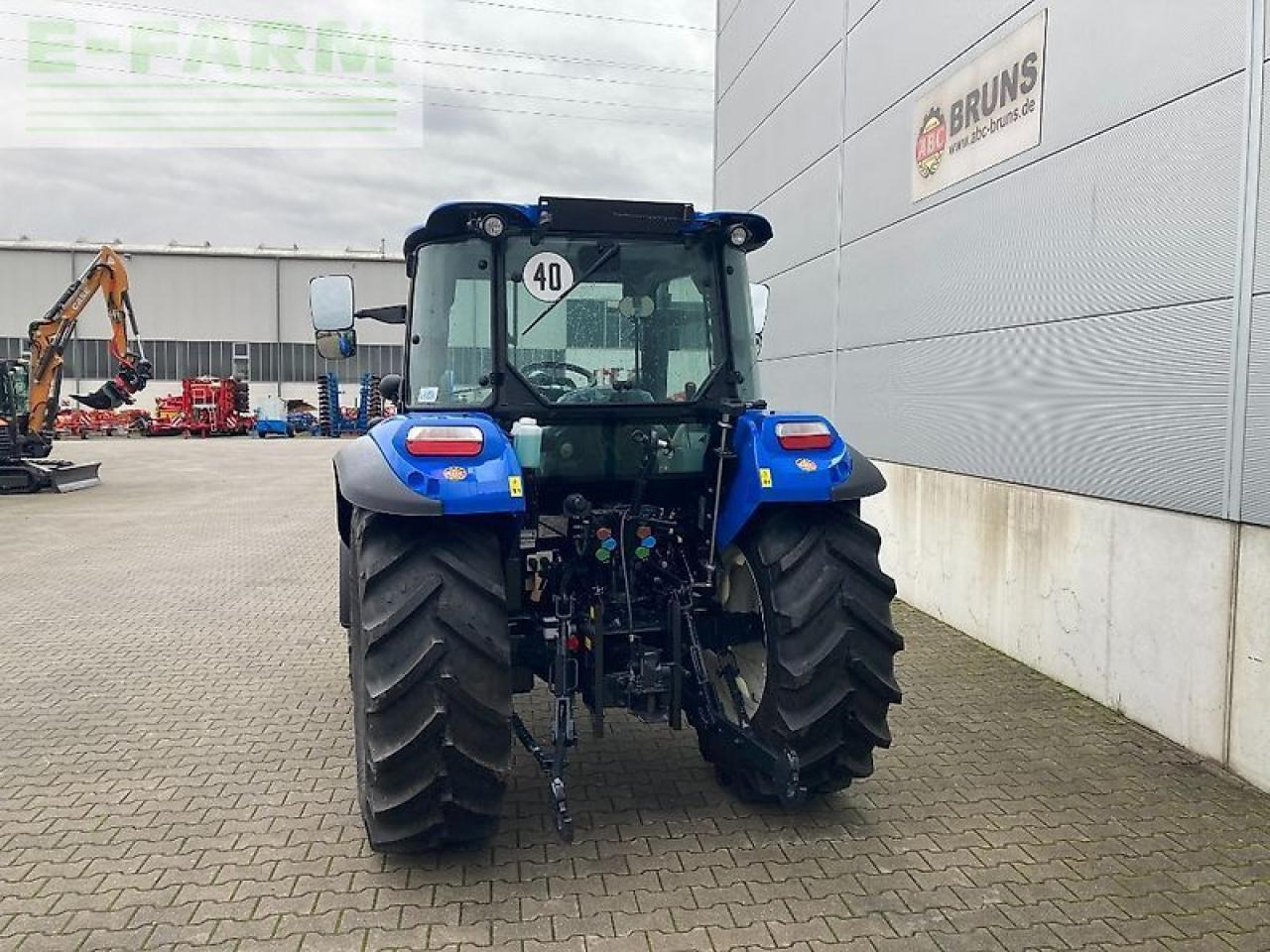 New Holland t4.55 cab my19 - Tracteur agricole: photos 3 New Holland t4.55 cab my19 - Tracteur agricole: photos 3