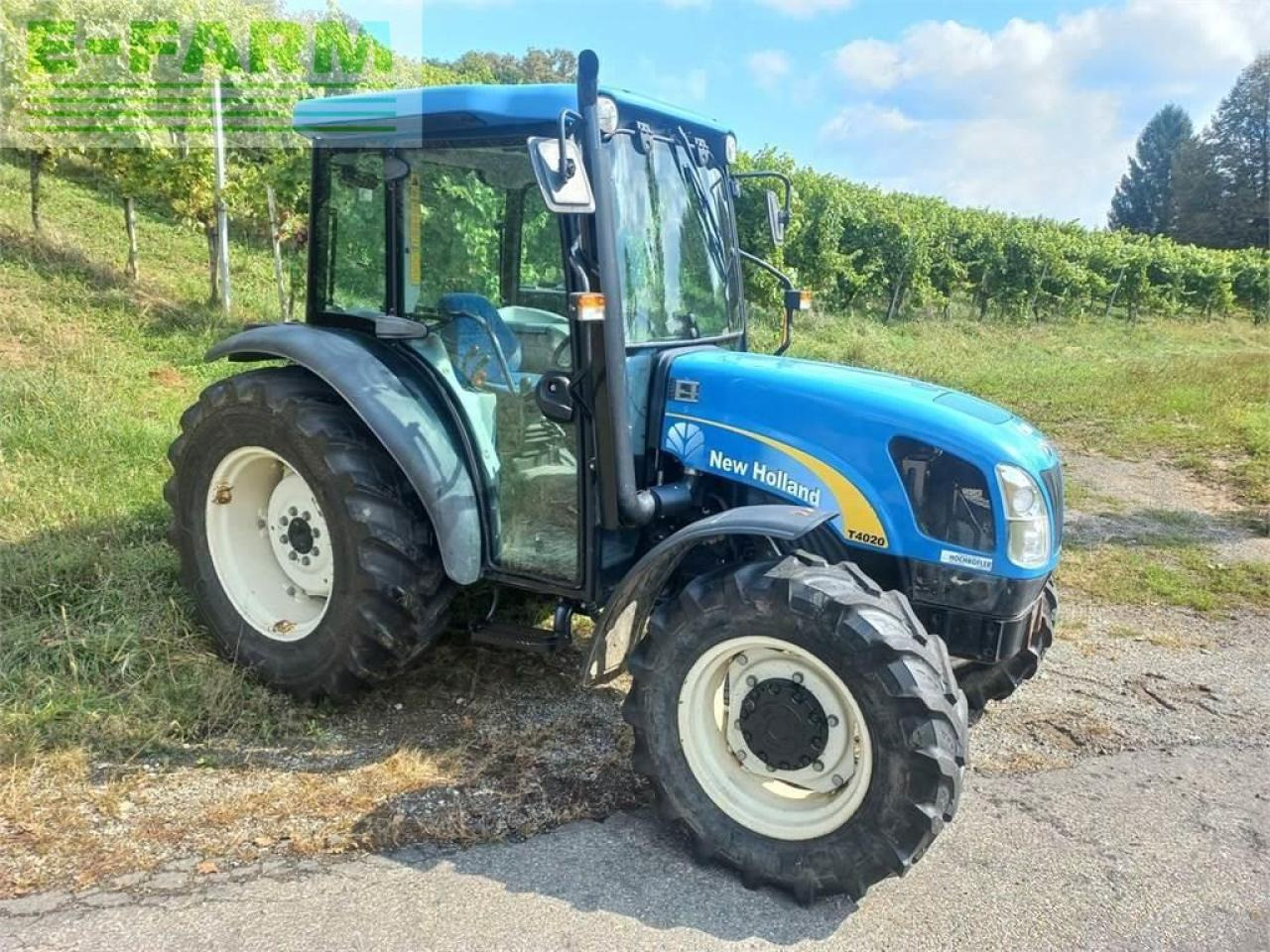 New Holland t4020 deluxe Deluxe - Tracteur agricole: photos 3 New Holland t4020 deluxe Deluxe - Tracteur agricole: photos 3