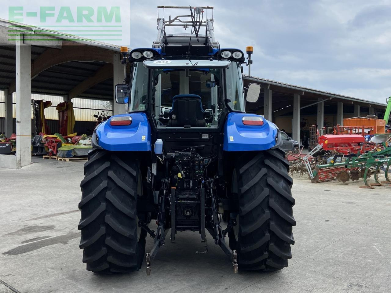 Tracteur agricole New Holland t5.105 electro command: photos 9