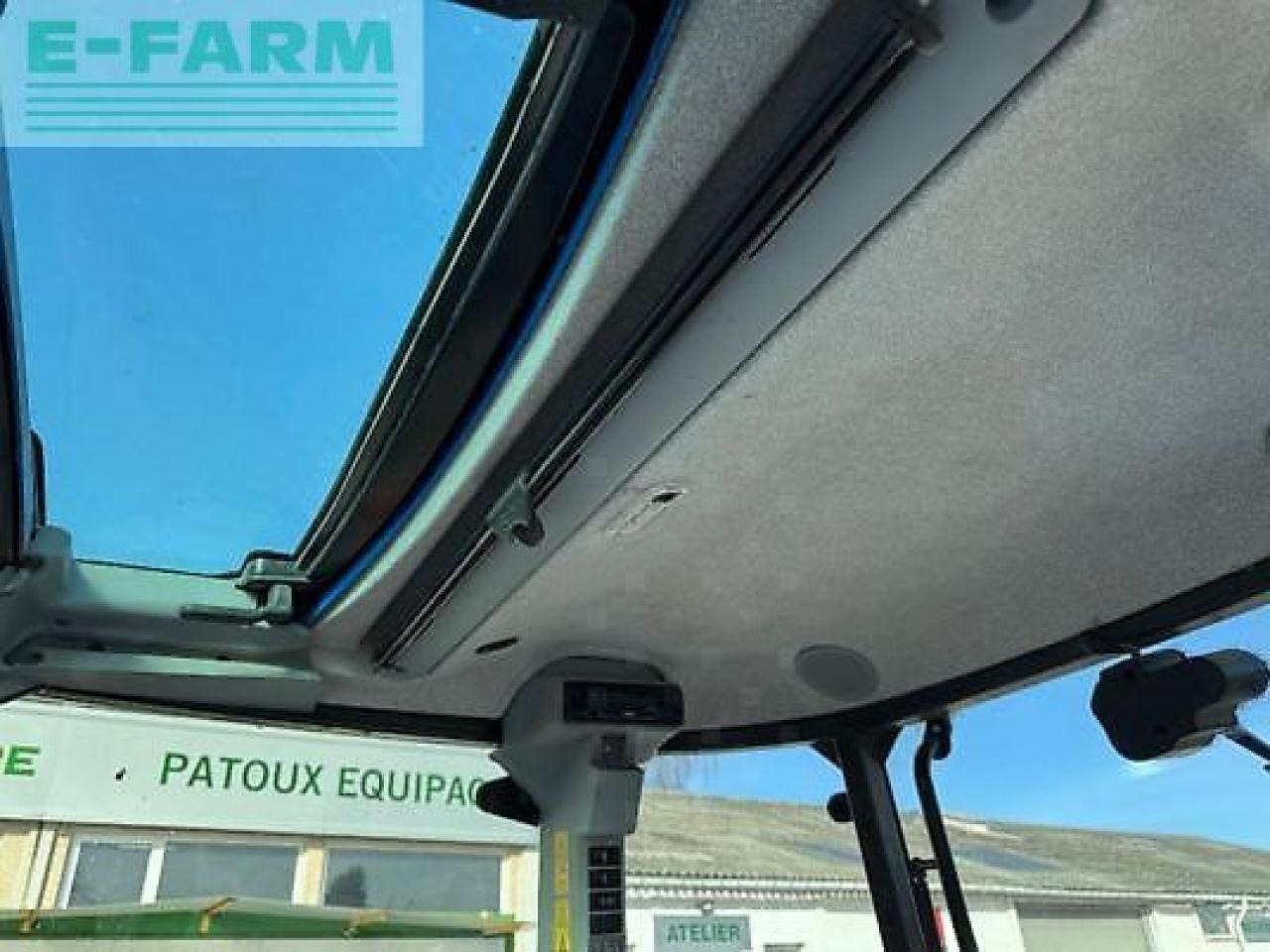 Tracteur agricole New Holland t5.95: photos 8