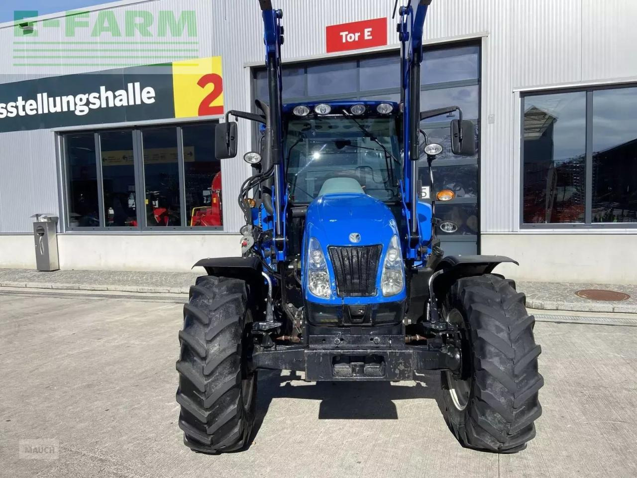 New Holland t5030 - Tracteur agricole: photos 2 New Holland t5030 - Tracteur agricole: photos 2