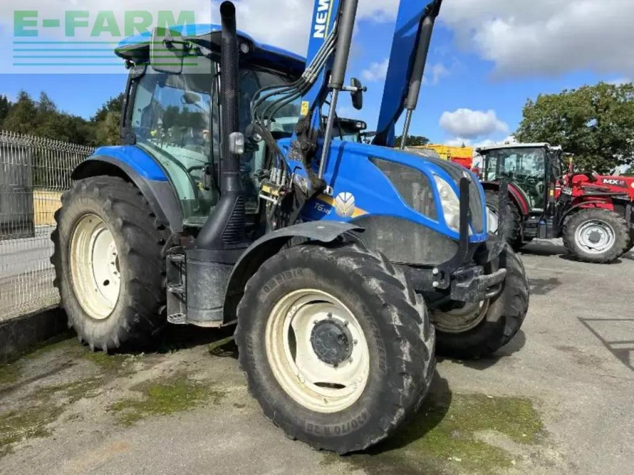 New Holland t6.145 - Tracteur agricole: photos 1 New Holland t6.145 - Tracteur agricole: photos 1
