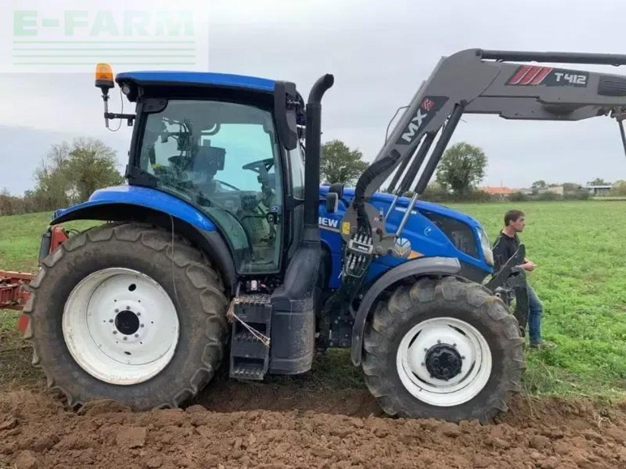 New Holland t6-155ac - Tracteur agricole: photos 3 New Holland t6-155ac - Tracteur agricole: photos 3