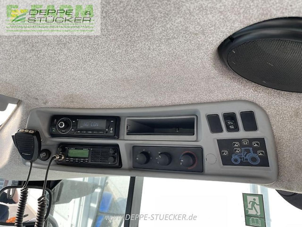 Tracteur agricole New Holland t6.180: photos 12 Tracteur agricole New Holland t6.180: photos 12