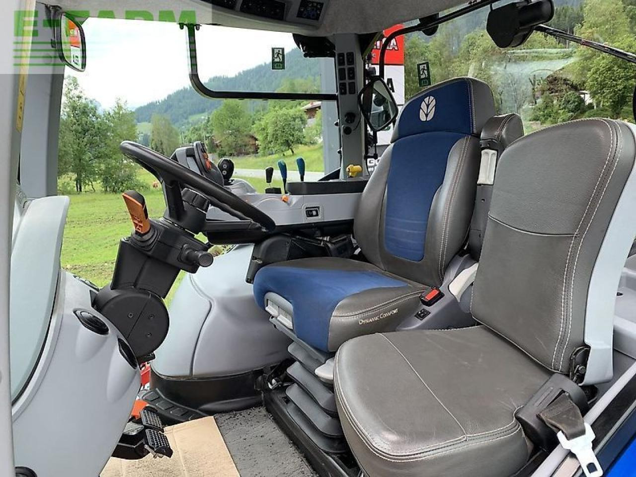 Tracteur agricole New Holland t6.180 dc: photos 11