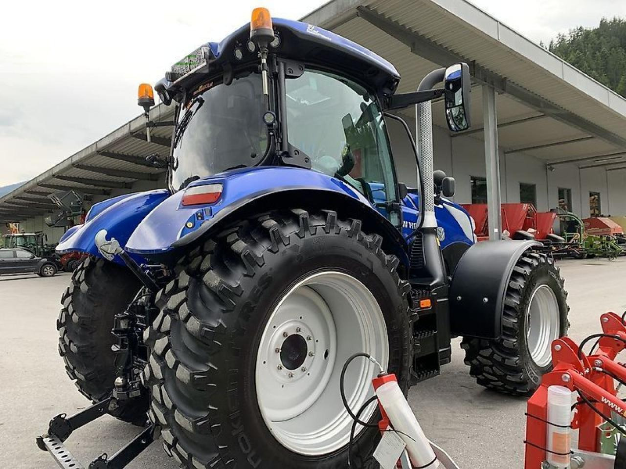 Tracteur agricole New Holland t6.180 dc: photos 10