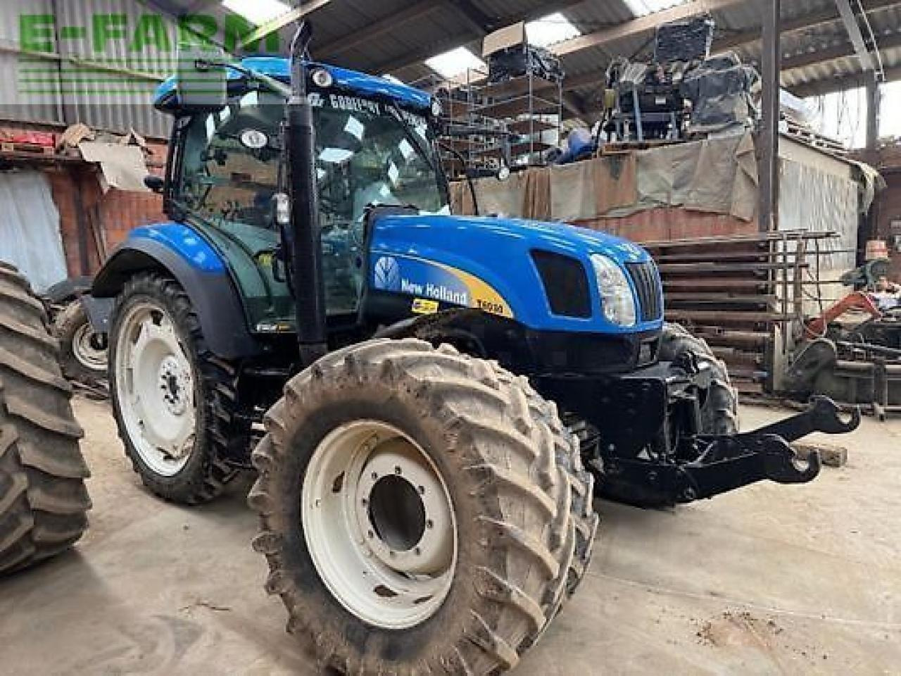 New Holland t6030 - Tracteur agricole: photos 2 New Holland t6030 - Tracteur agricole: photos 2