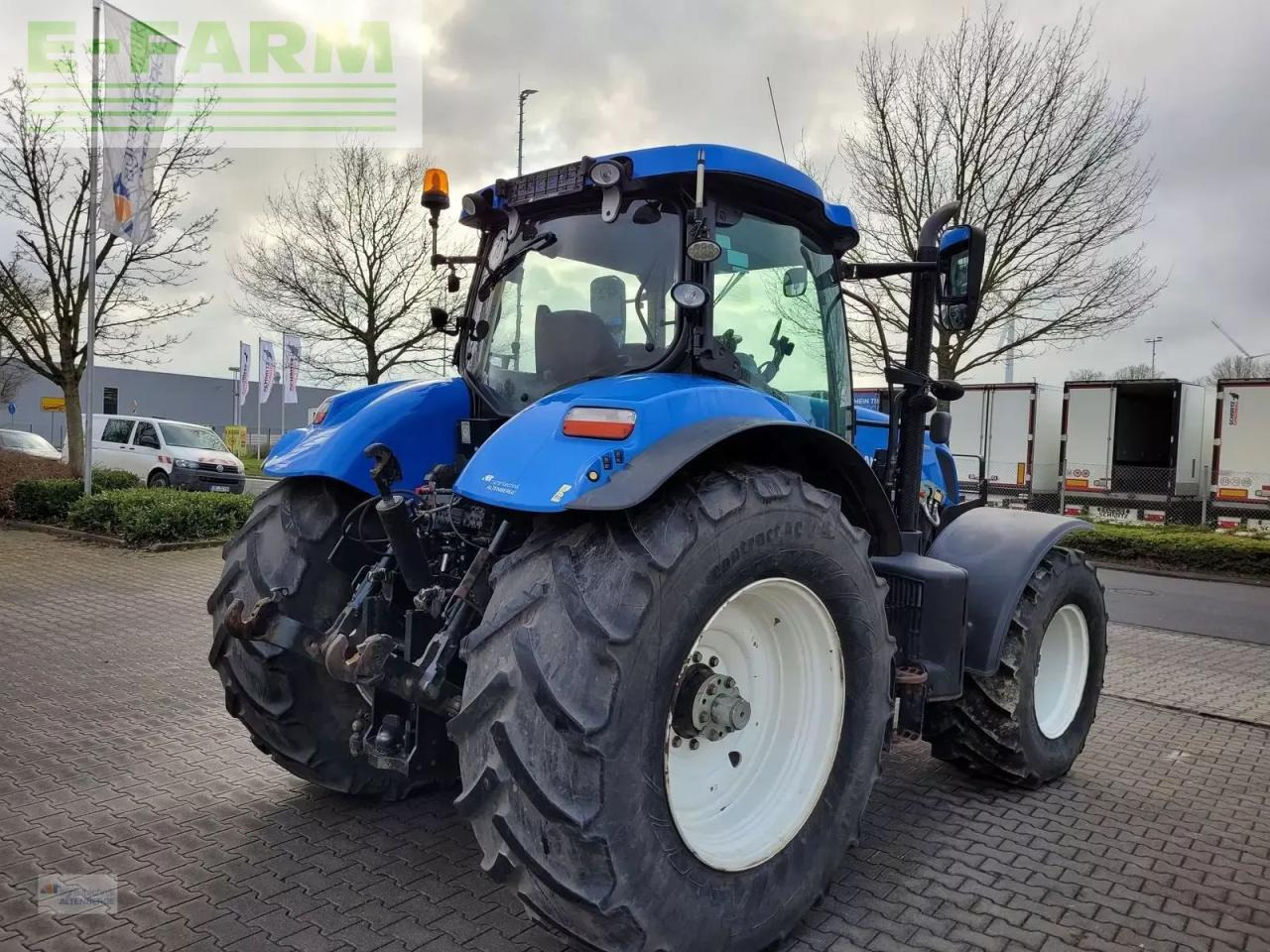 New Holland t7.220 ac - Tracteur agricole: photos 4 New Holland t7.220 ac - Tracteur agricole: photos 4